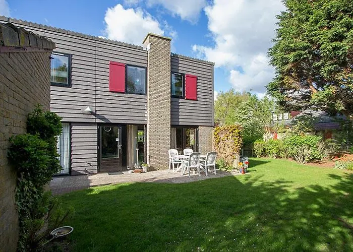 Klinkerwand73 Im Villapark Residentie Texel