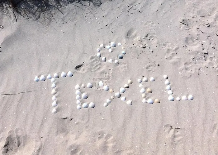 Klinkerwand73 Im Villapark Residentie Texel * De Cocksdorp (Texel)